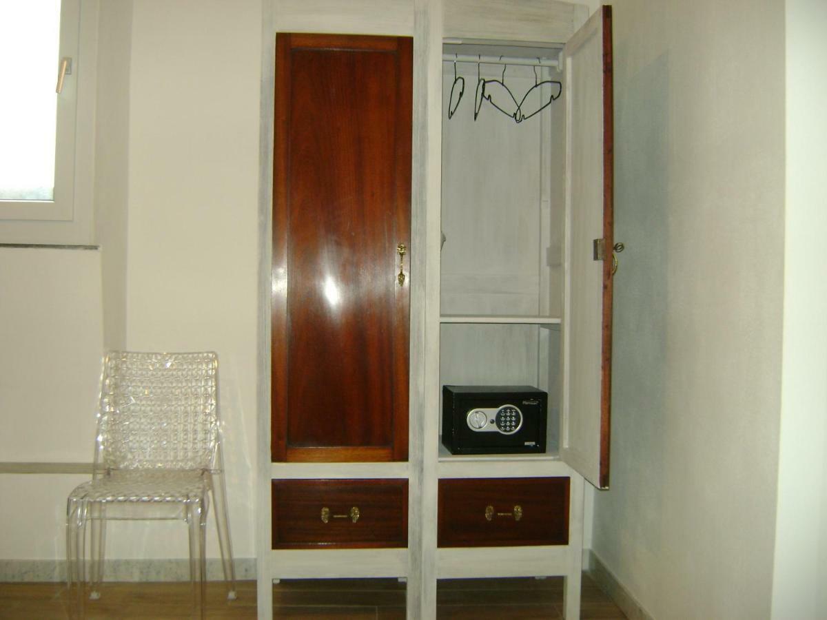 B&B Agora Sarzana Exteriör bild